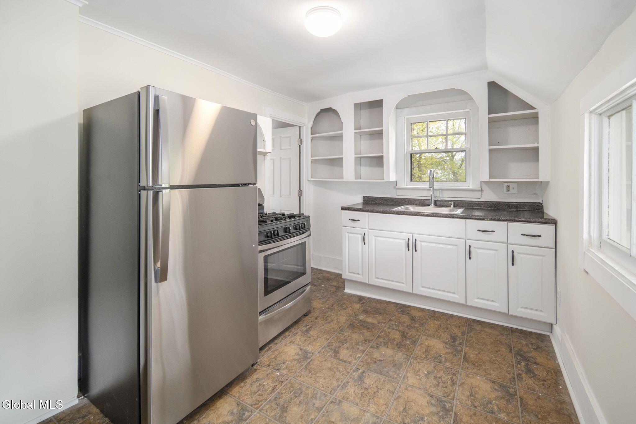 170 Kingsboro Avenue
