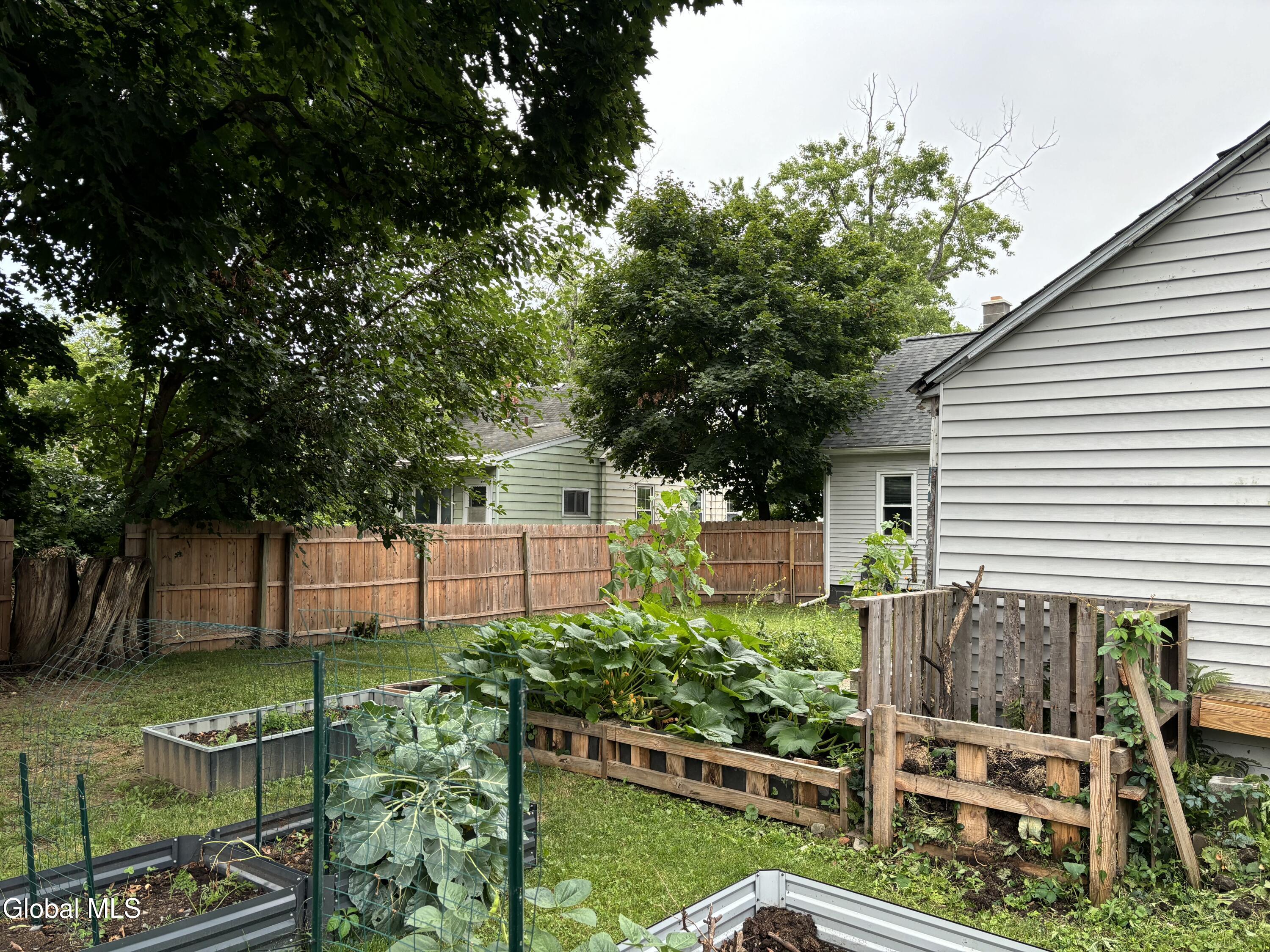 74 MacArthur Drive