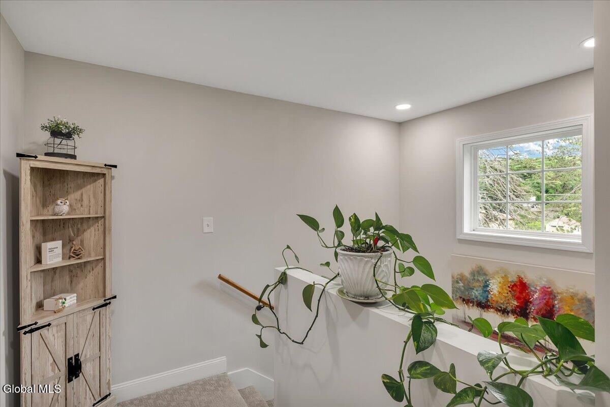 5 Lake Hills Road