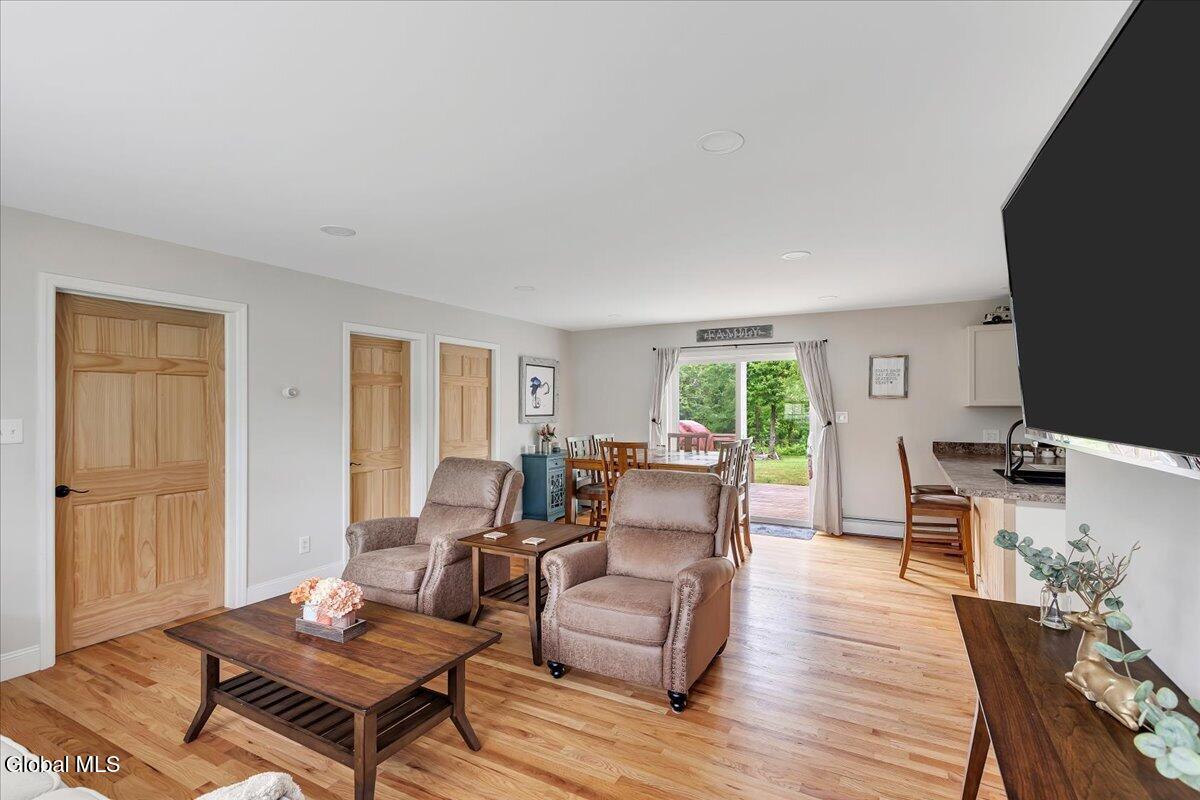 5 Lake Hills Road