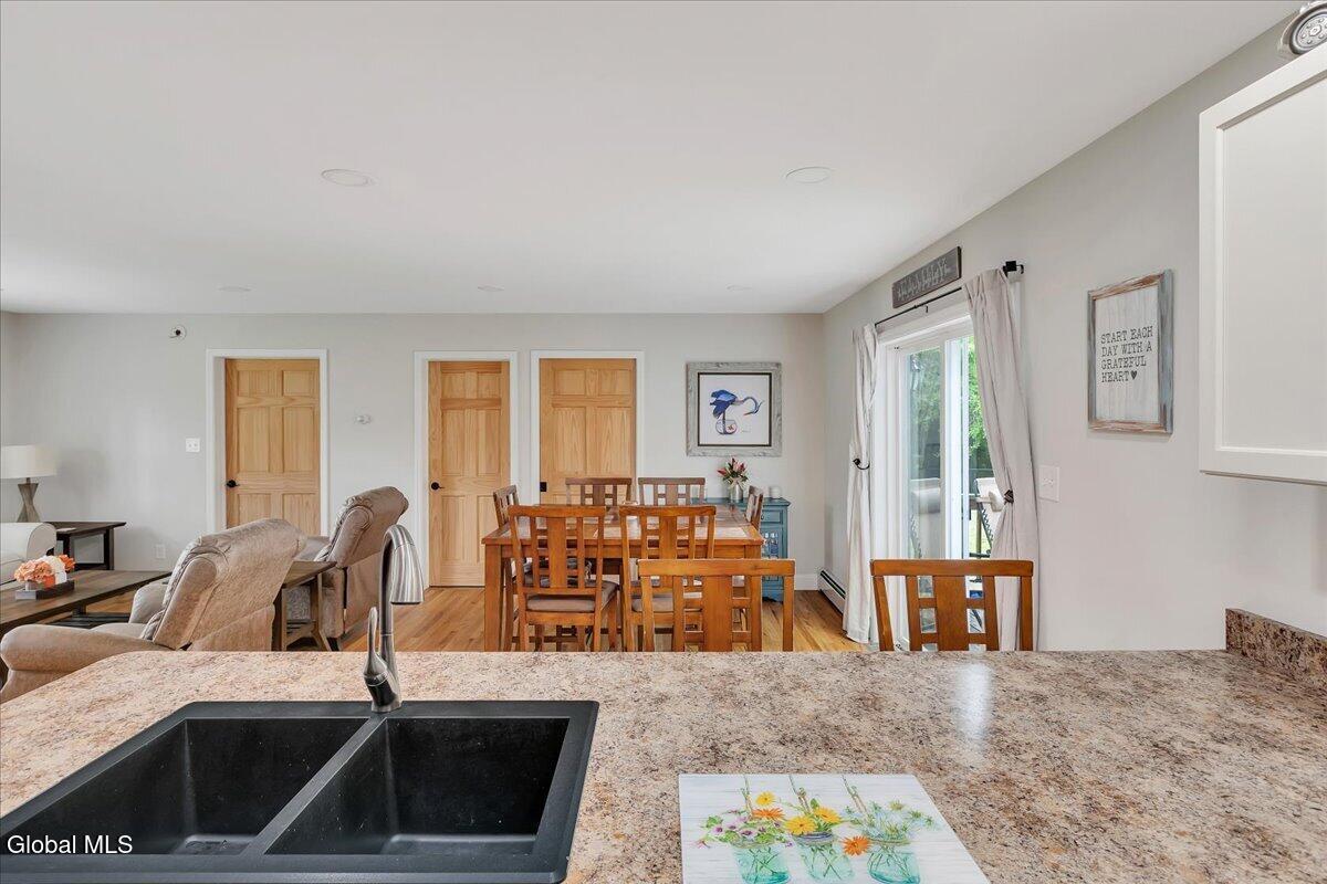 5 Lake Hills Road