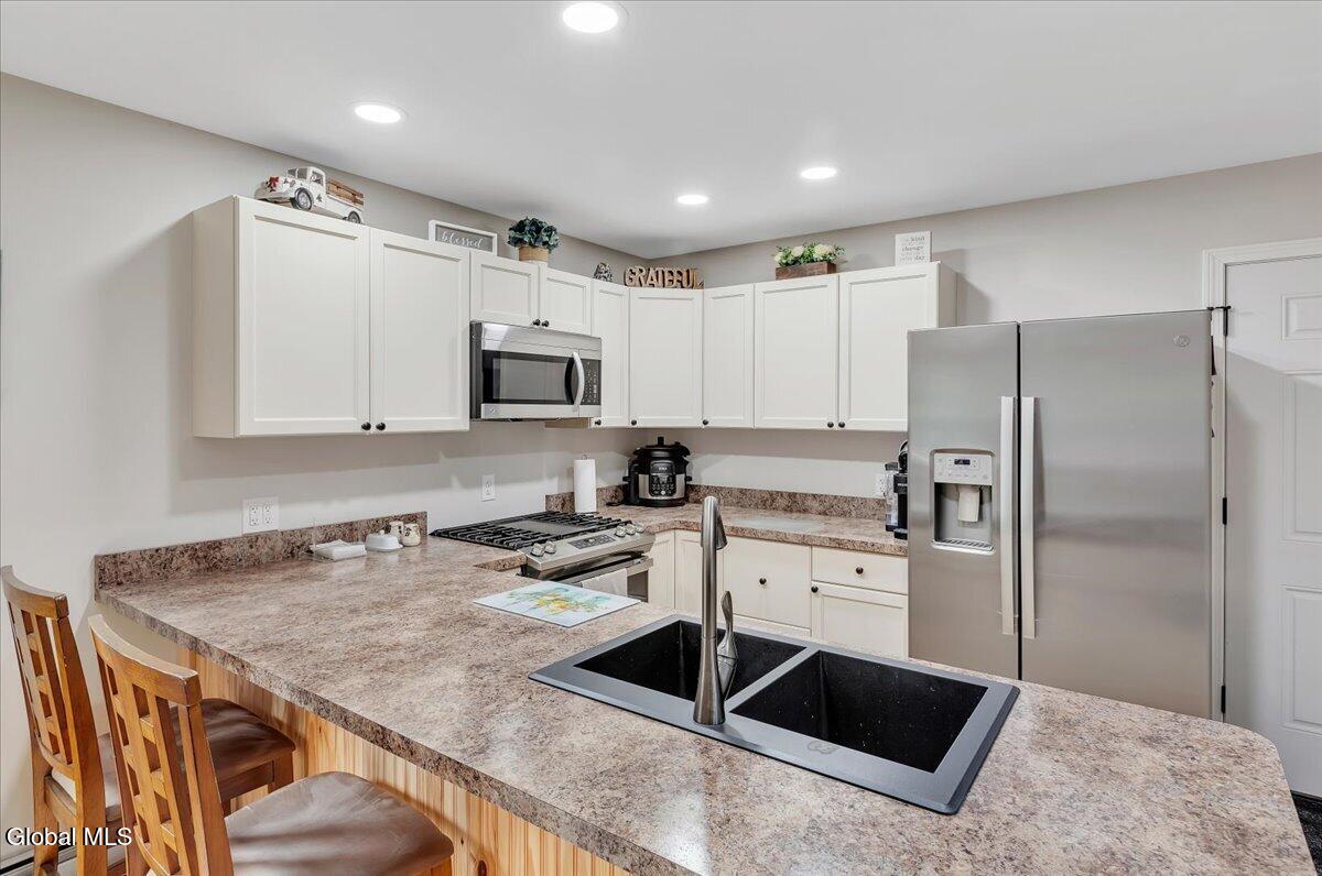 5 Lake Hills Road