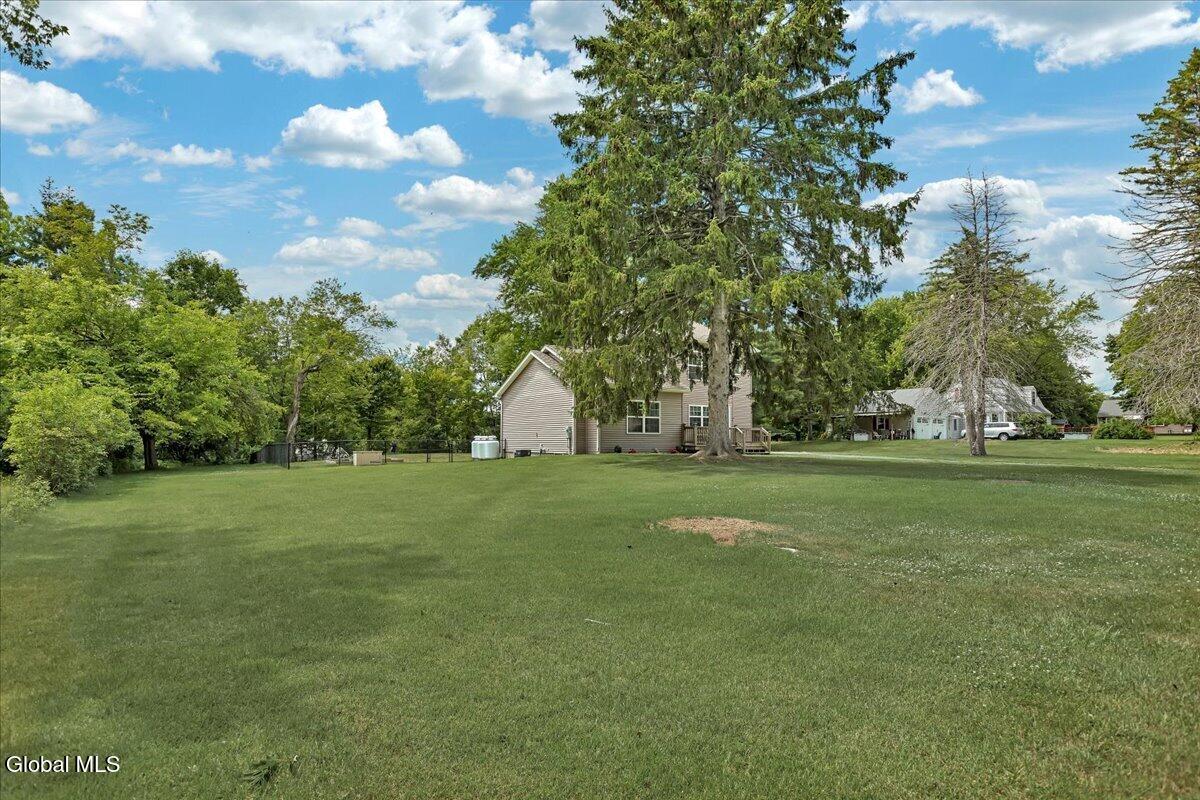 5 Lake Hills Road