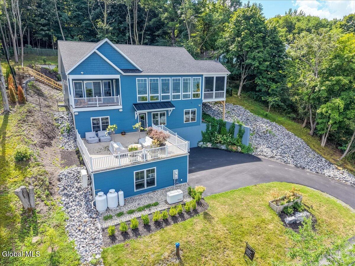 91 Rodgers Lane