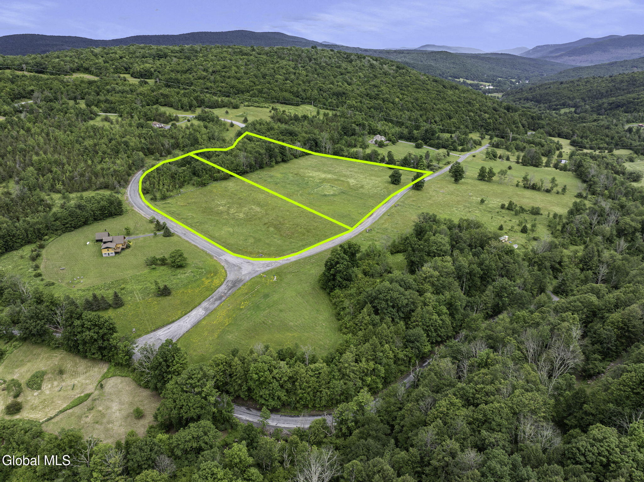 L10 Overlook Drive
