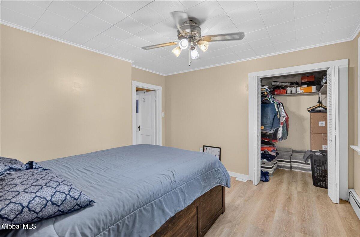 9 Hollister Road