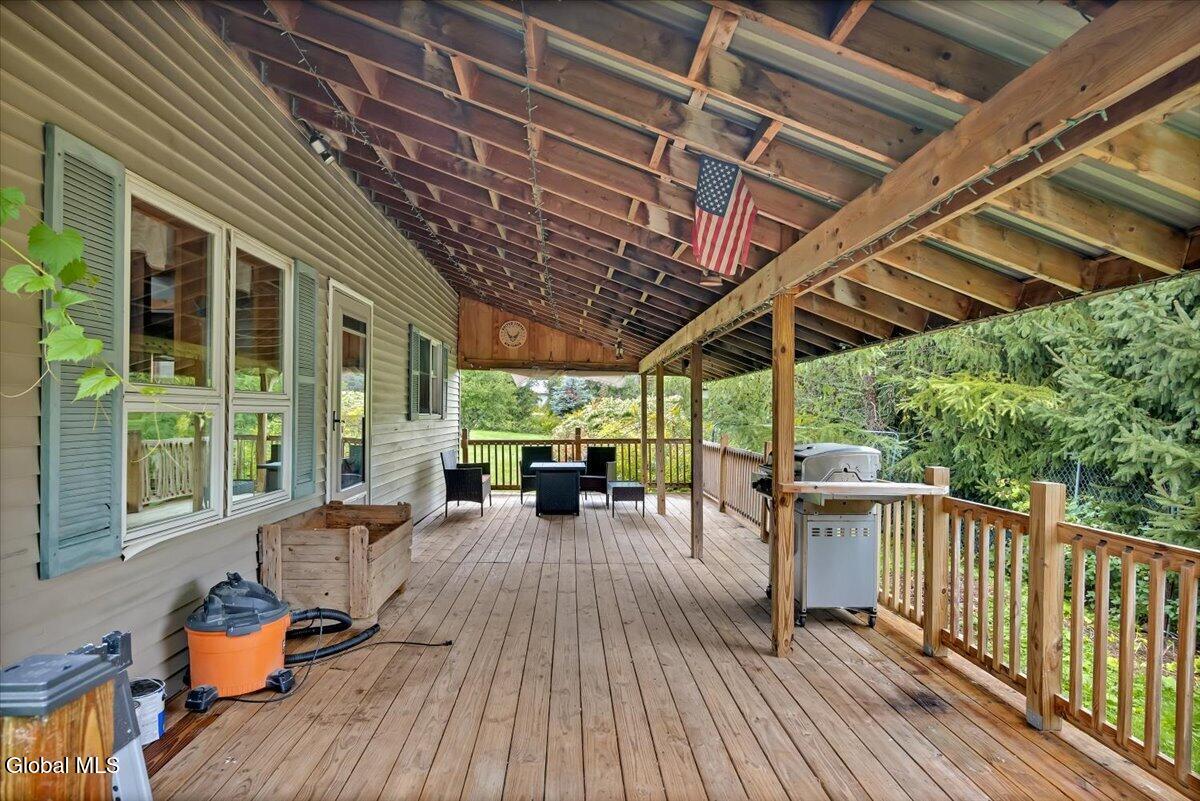 9452 Mariaville Road