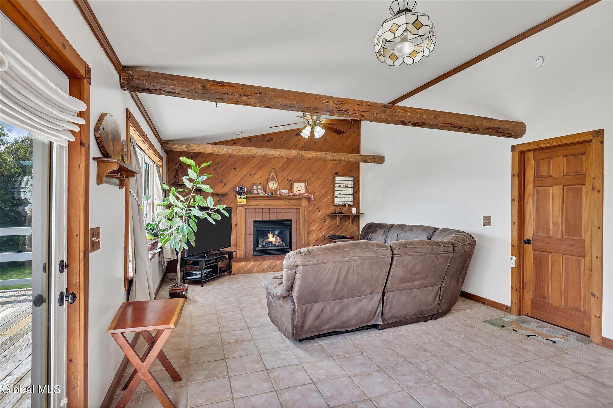 5490 Mariaville Road