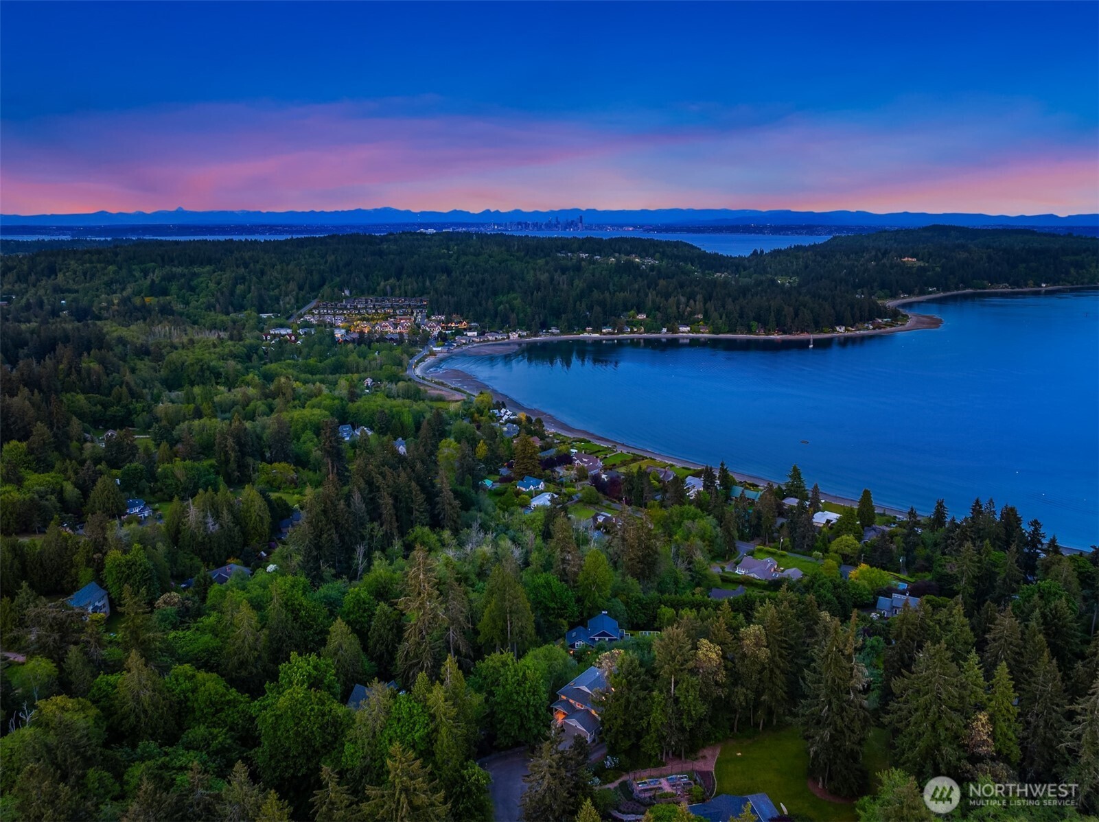 6715 NE Dapple Court