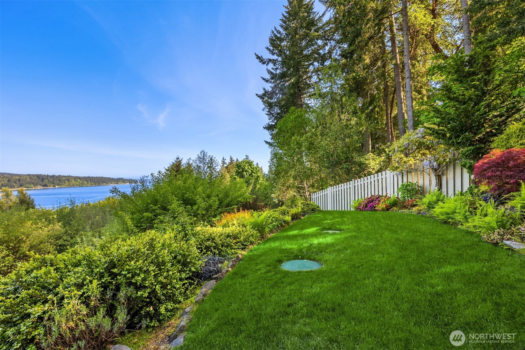 6715 NE Dapple Court