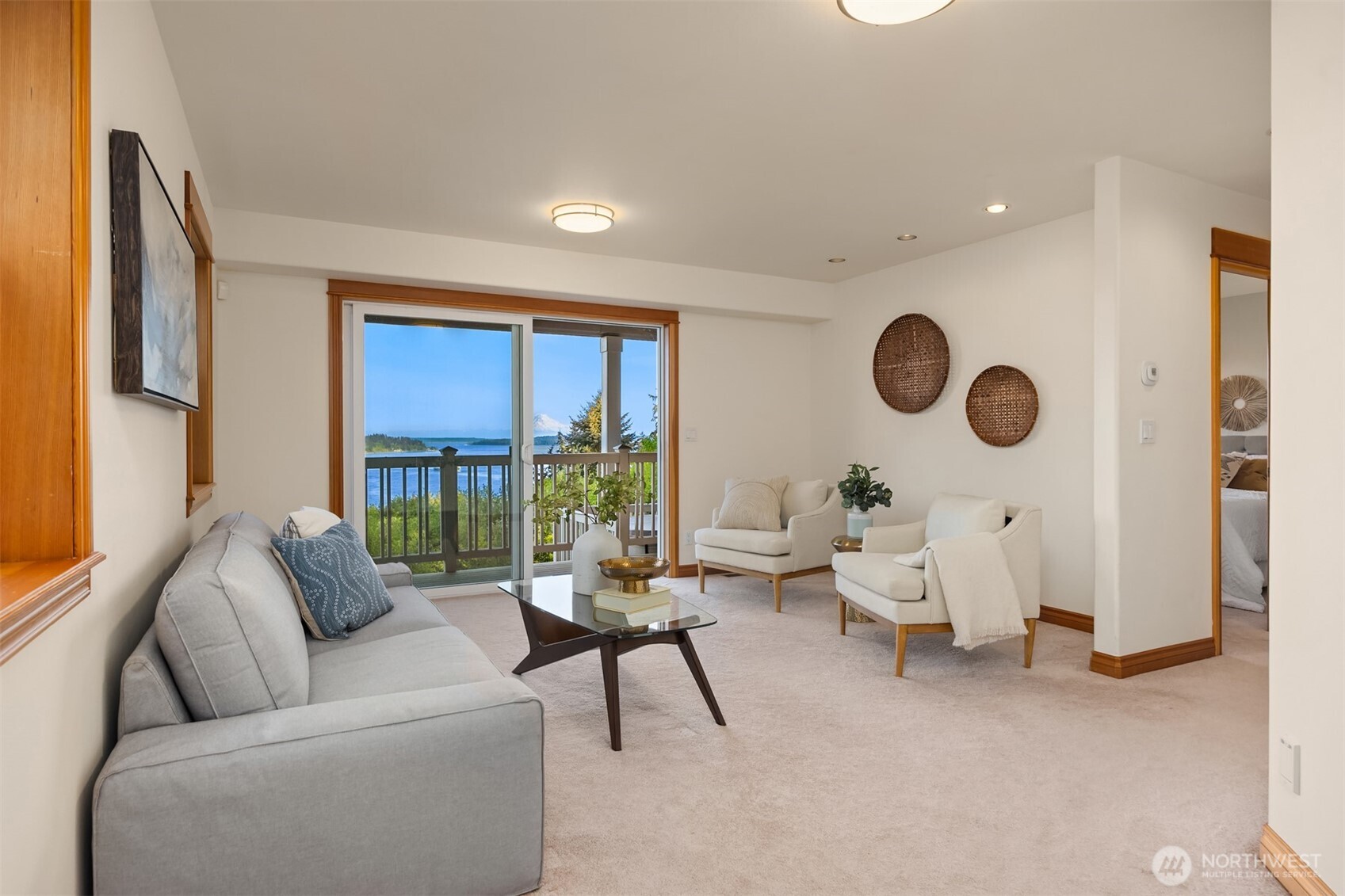 6715 NE Dapple Court