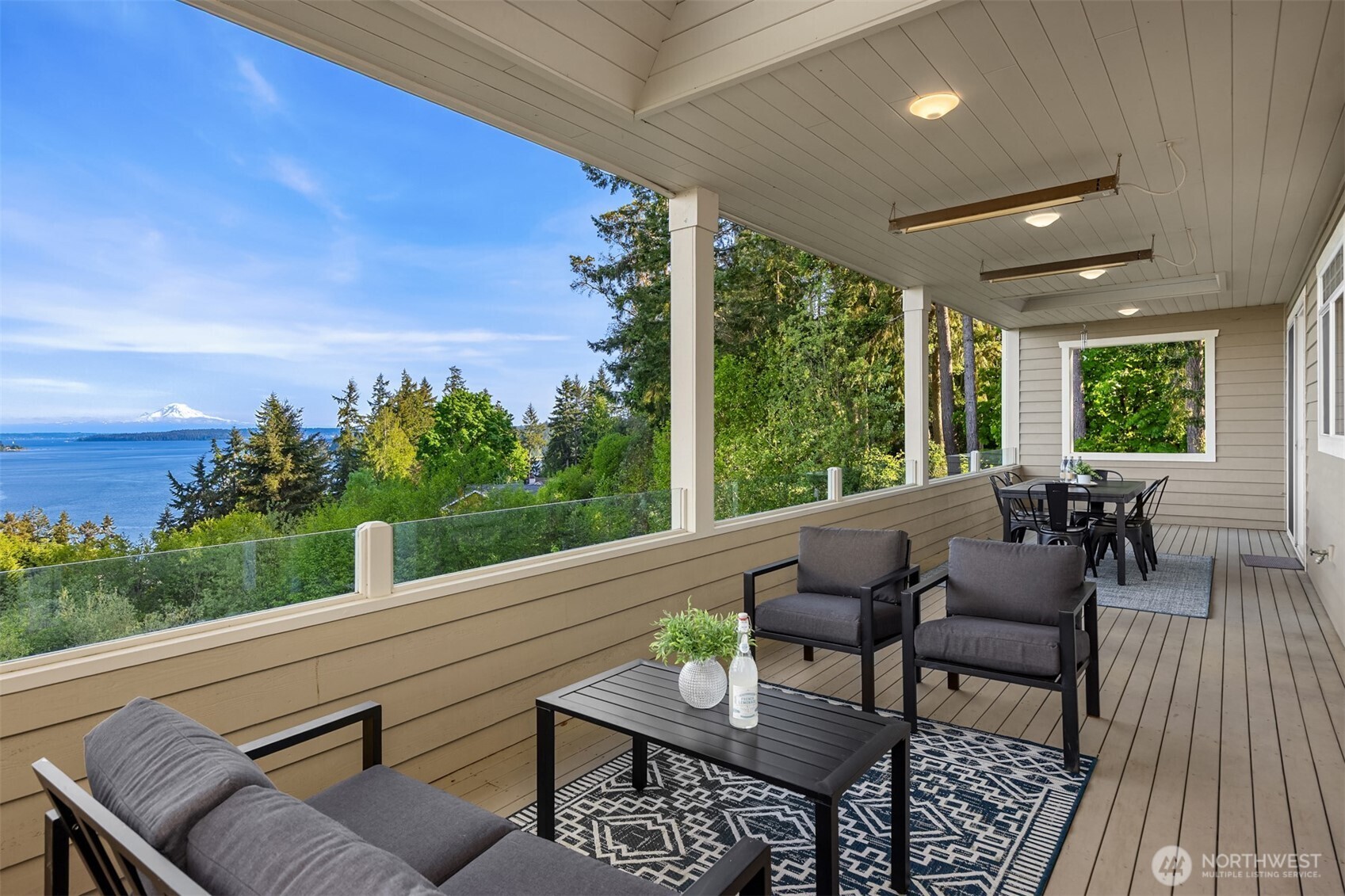 6715 NE Dapple Court