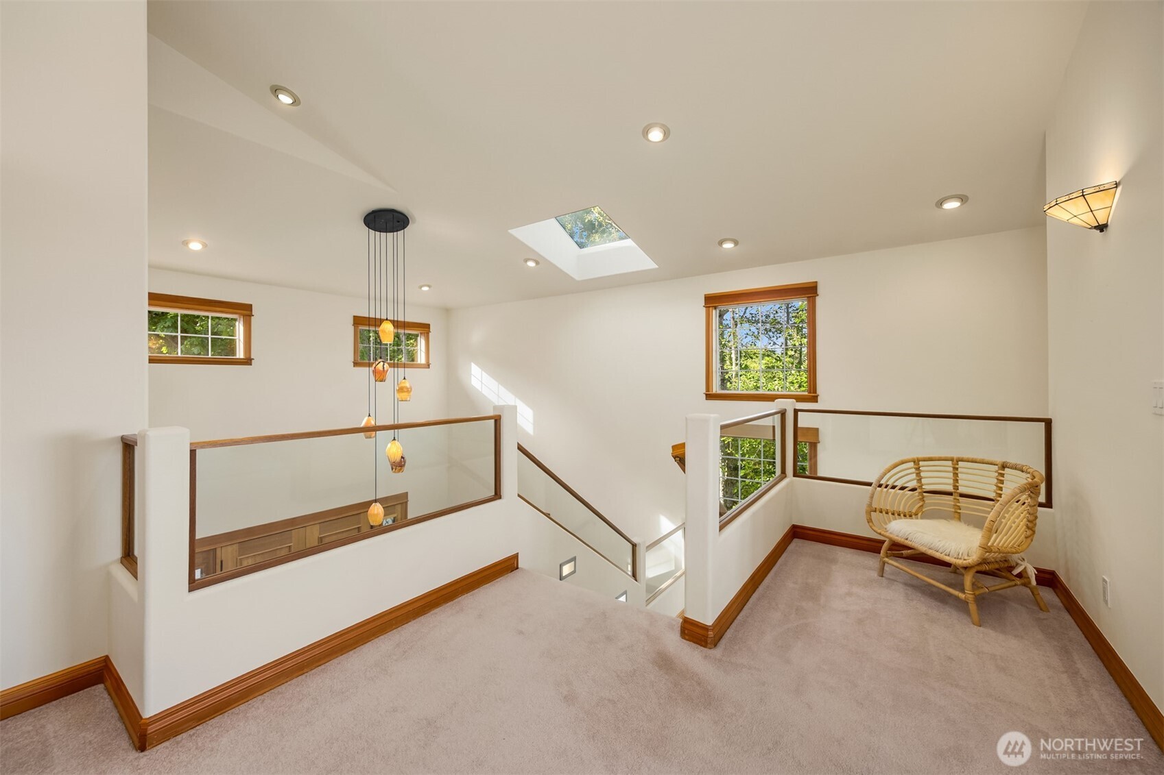 6715 NE Dapple Court