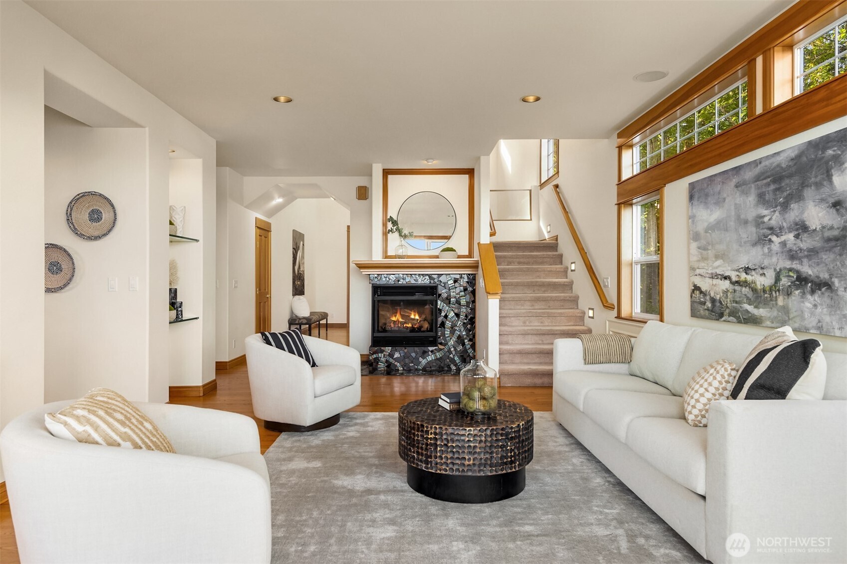 6715 NE Dapple Court