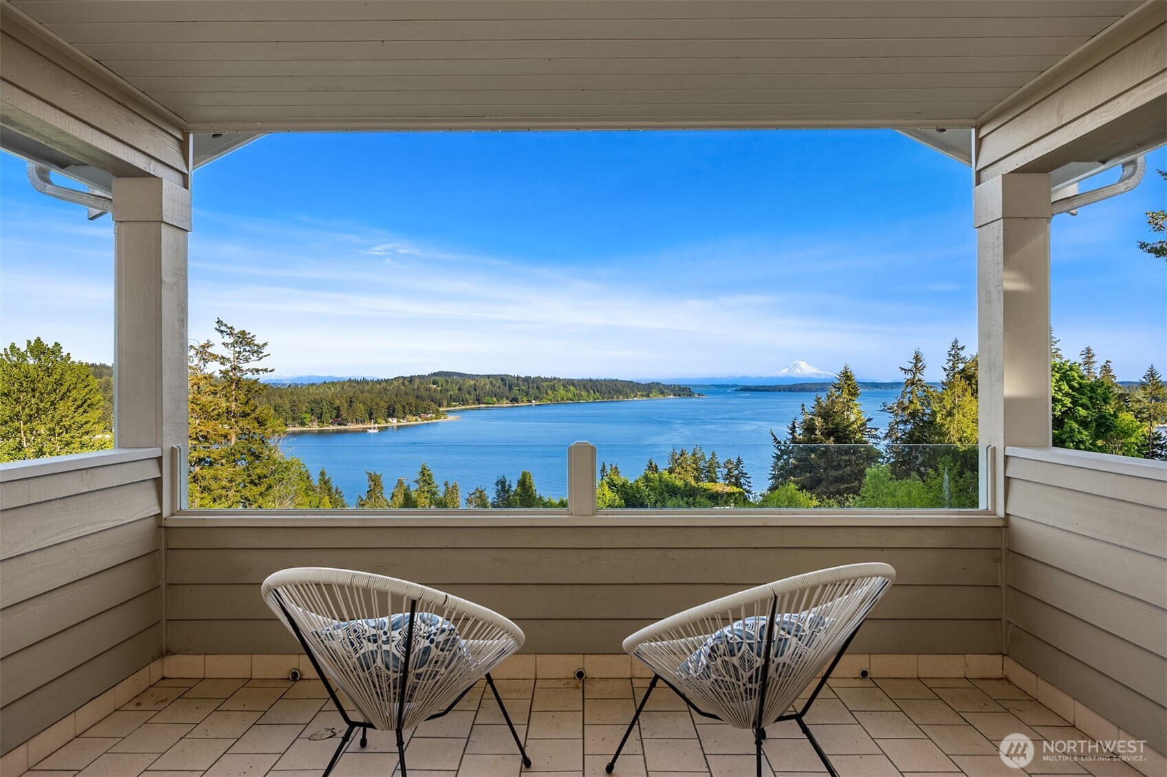 6715 NE Dapple Court