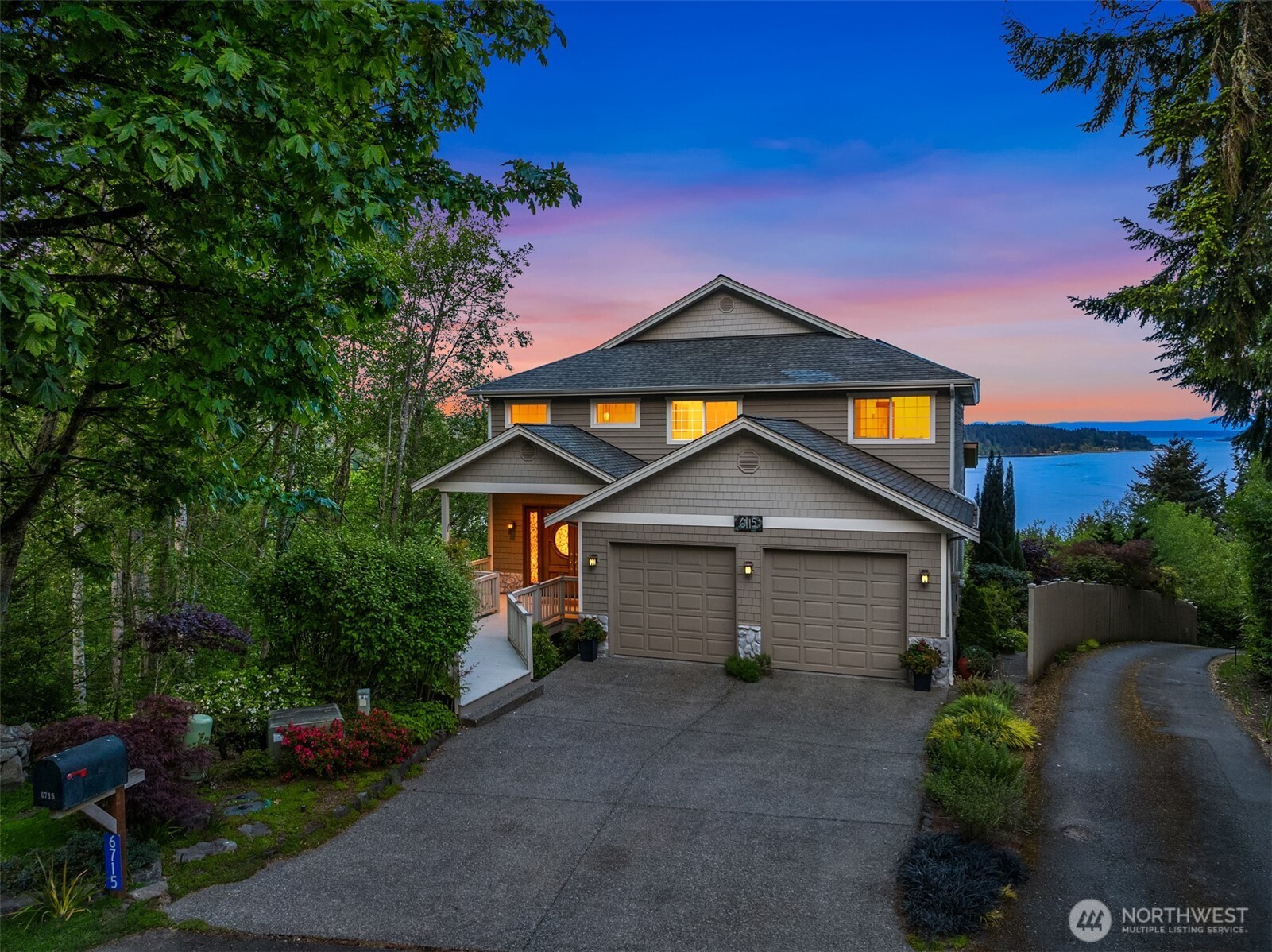 6715 NE Dapple Court