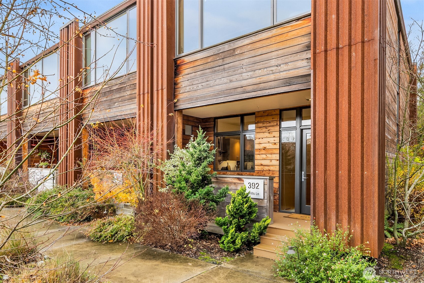 392 Wills Lane NW
