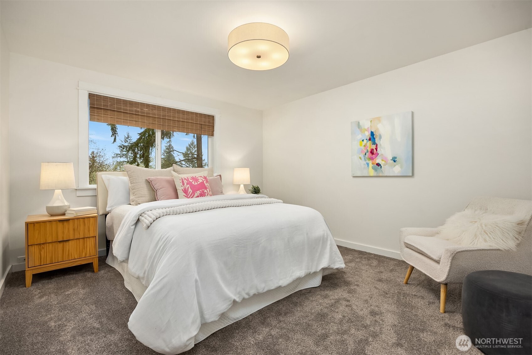 1585 NE Park View Drive