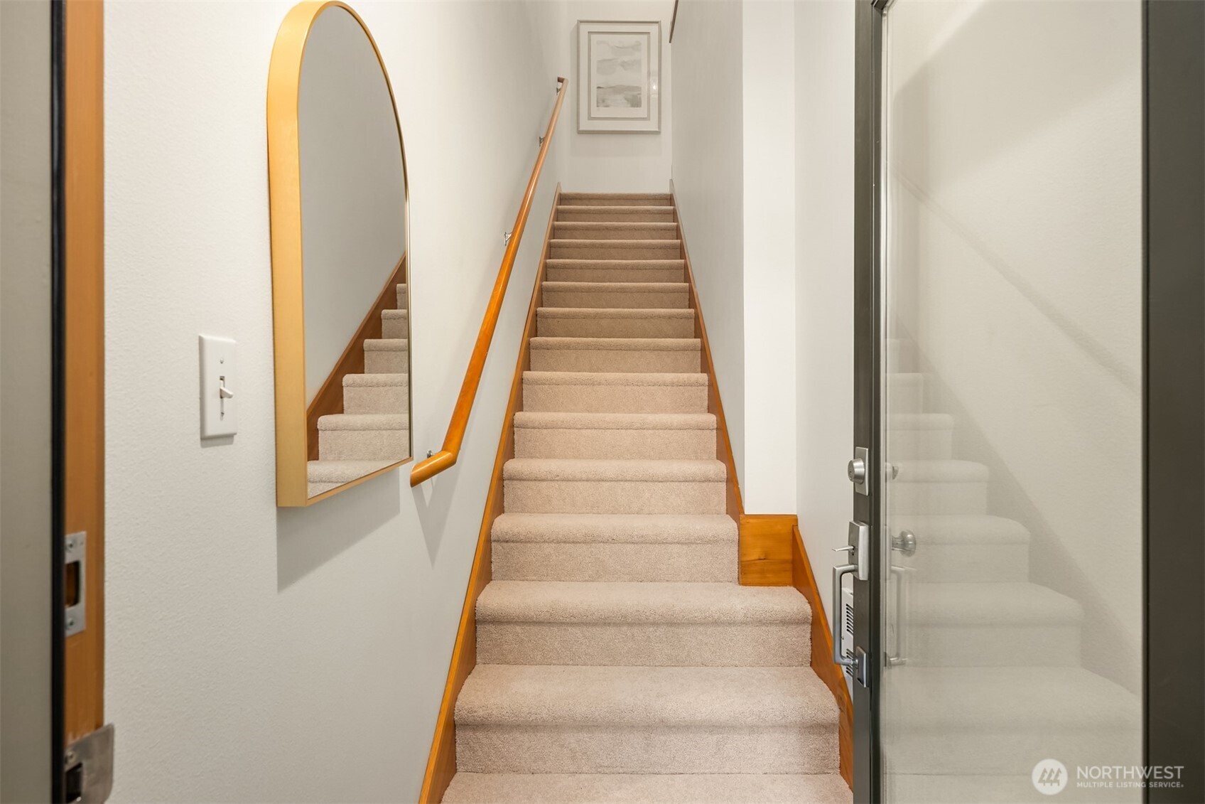 325 Winslow Way W Unit: 201