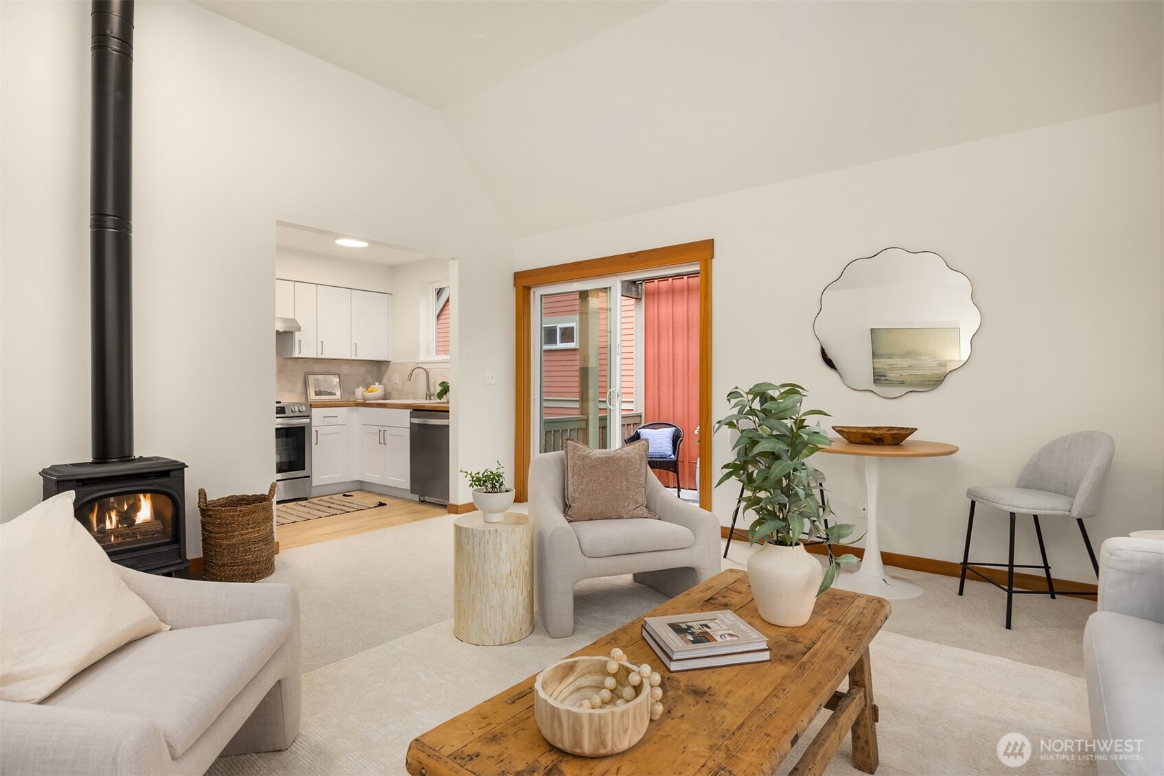 325 Winslow Way W Unit: 201