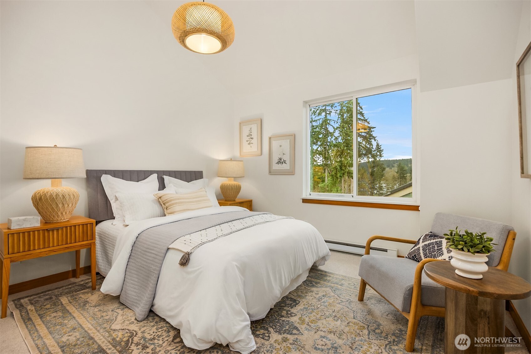 325 Winslow Way W Unit: 201
