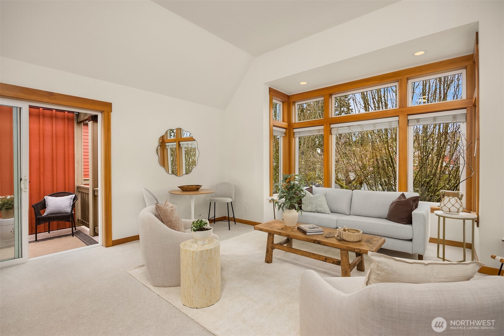 325 Winslow Way W Unit: 201
