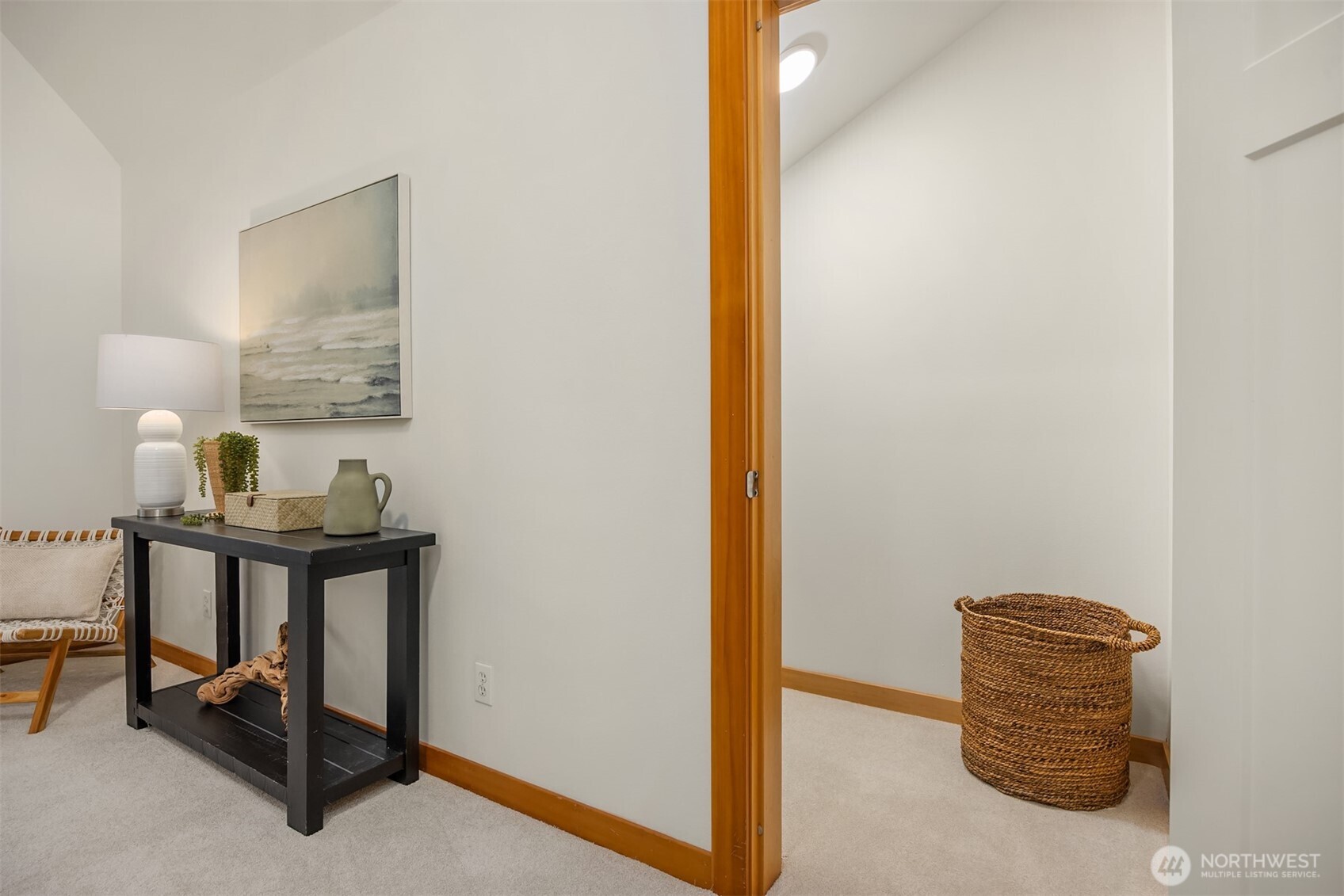 325 Winslow Way W Unit: 201