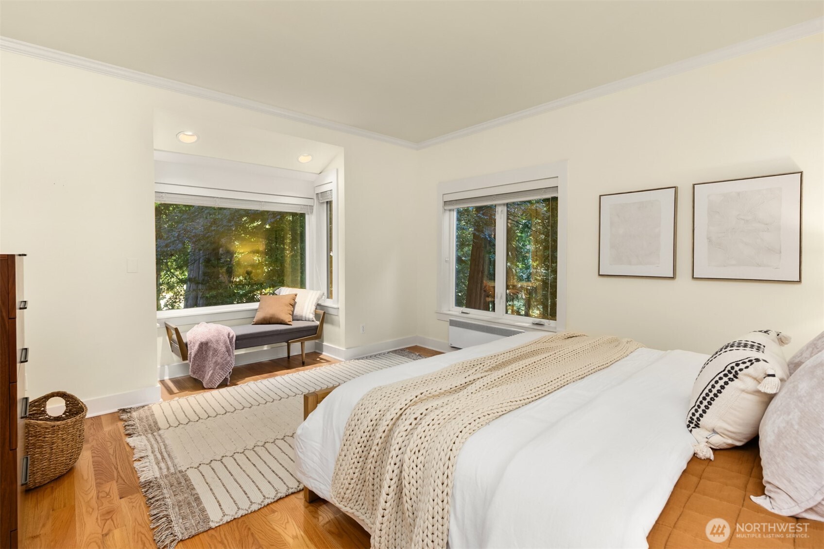 6575 NE Honeysuckle Lane