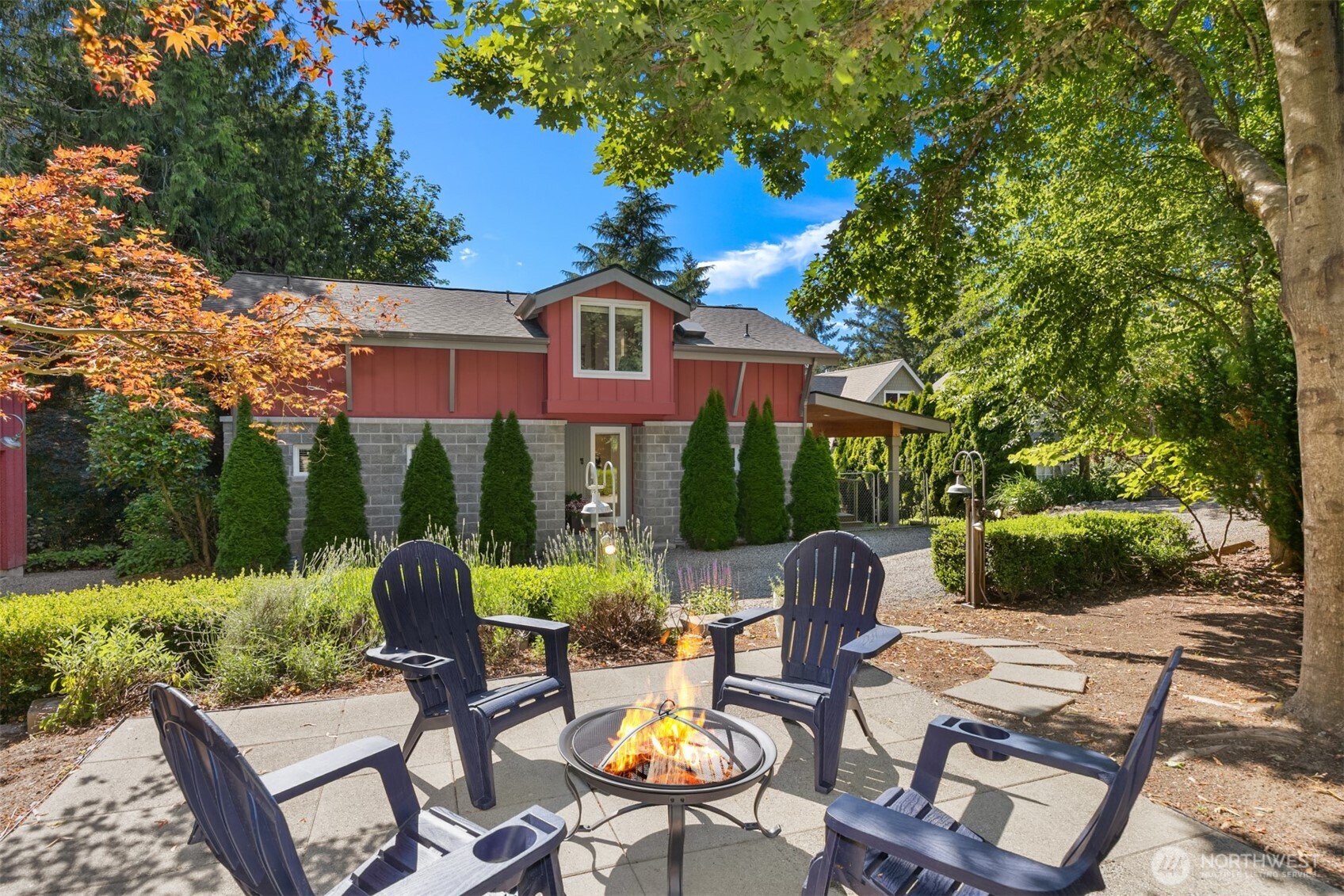 6575 NE Honeysuckle Lane