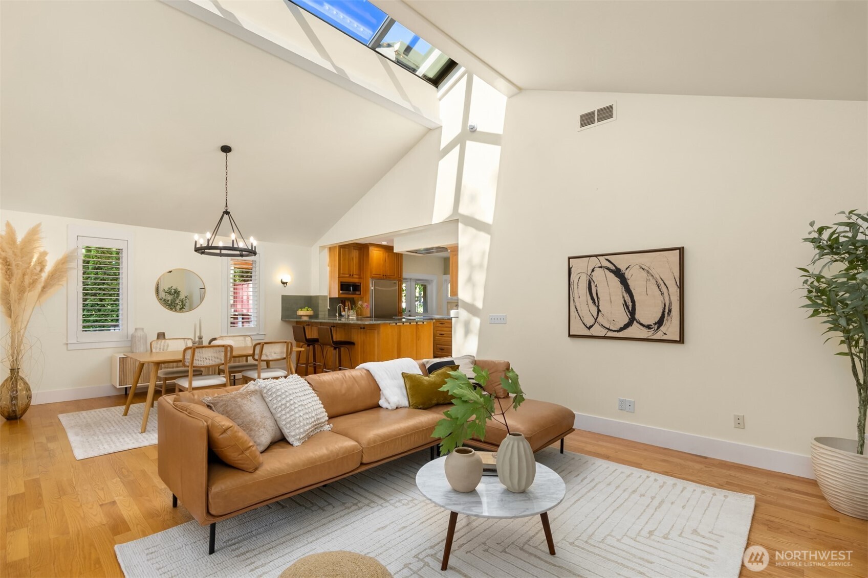 6575 NE Honeysuckle Lane