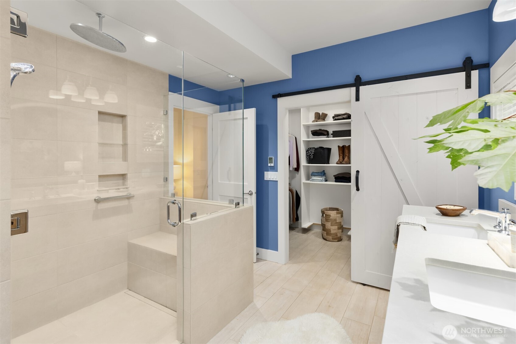 6575 NE Honeysuckle Lane