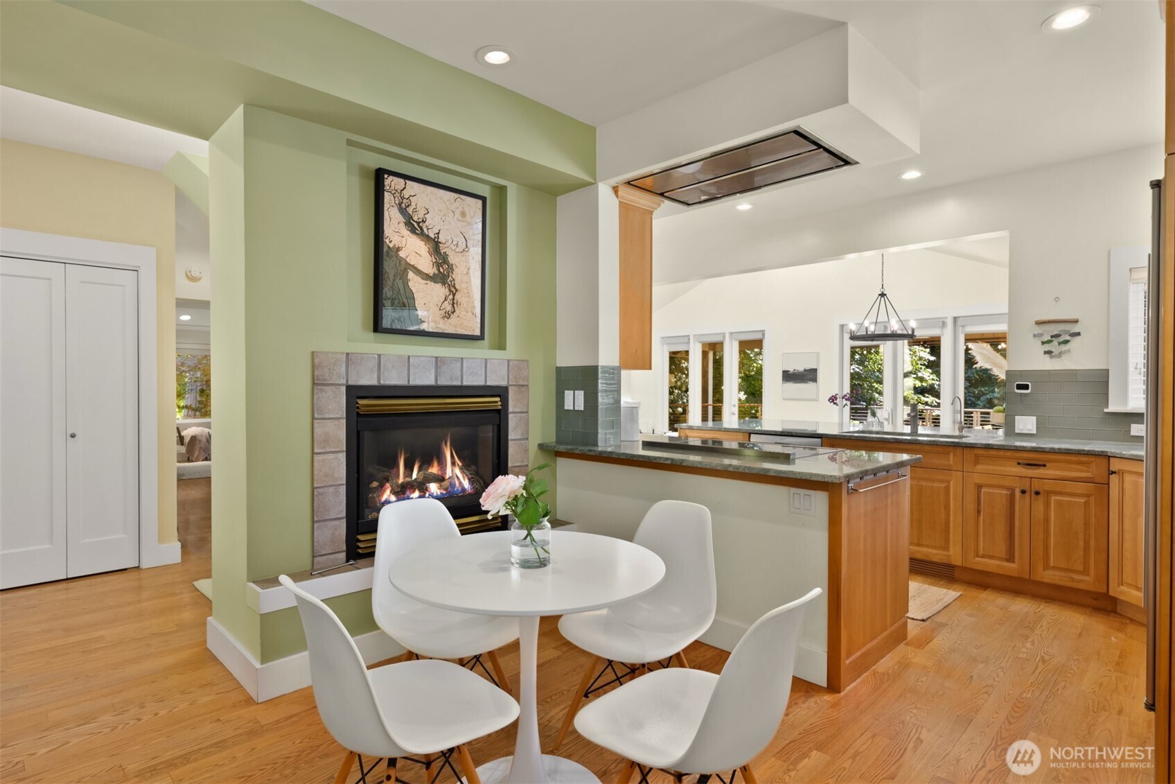 6575 NE Honeysuckle Lane