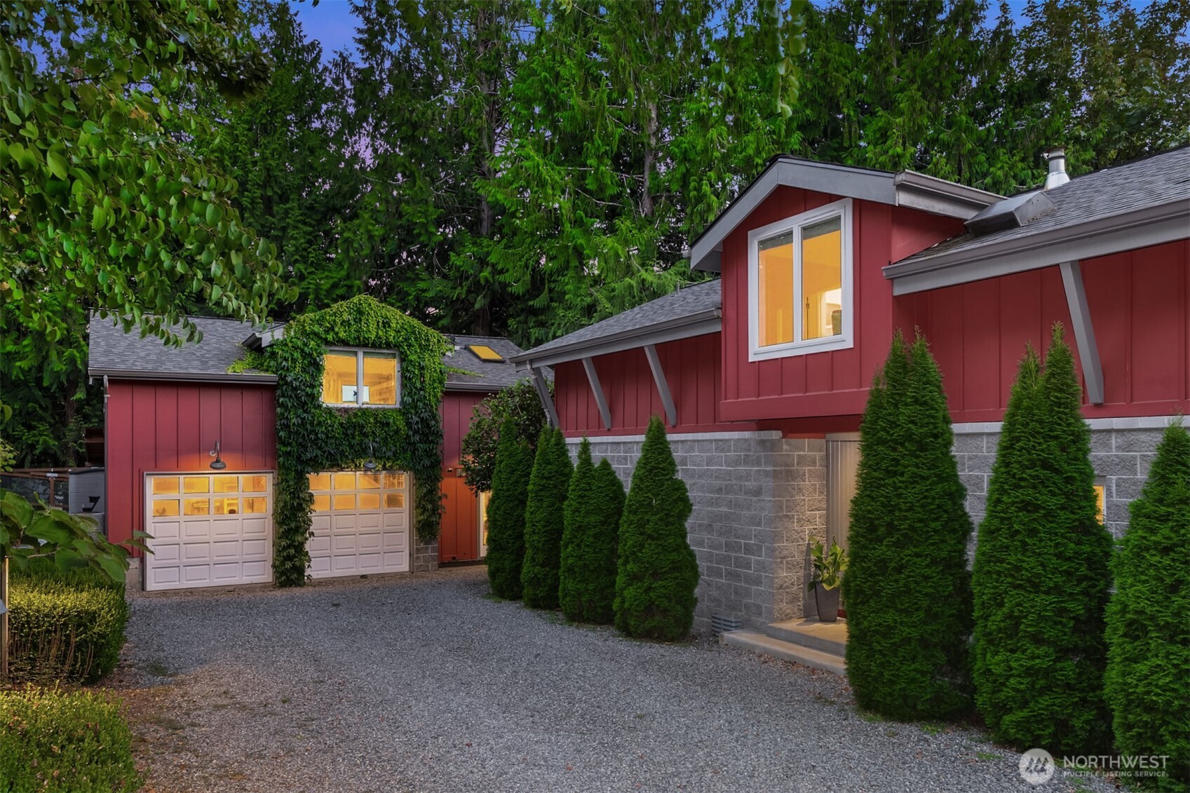 6575 NE Honeysuckle Lane