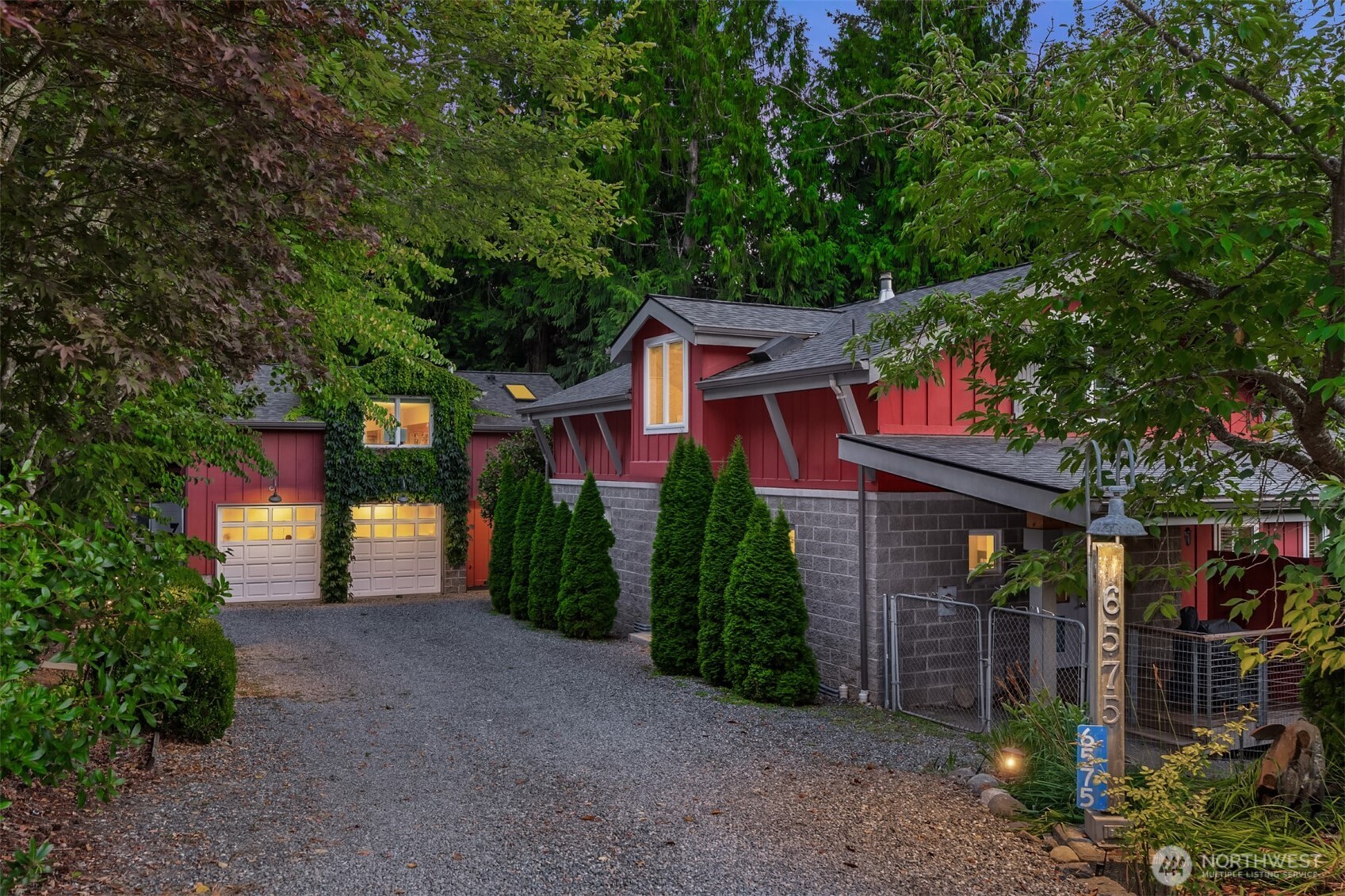 6575 NE Honeysuckle Lane