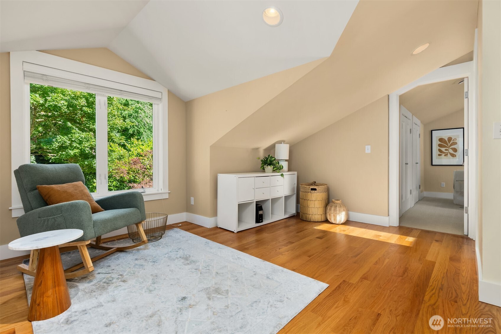 6575 NE Honeysuckle Lane