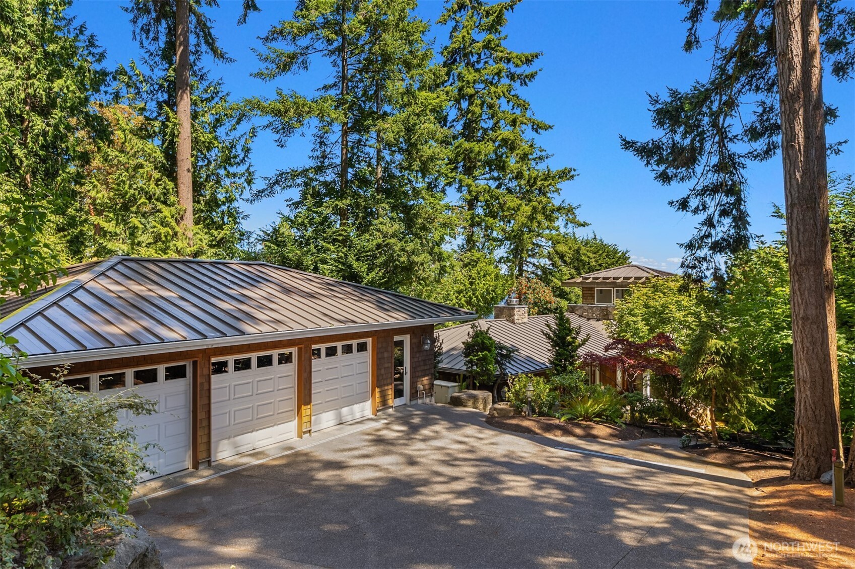 7464 Madrona Drive NE