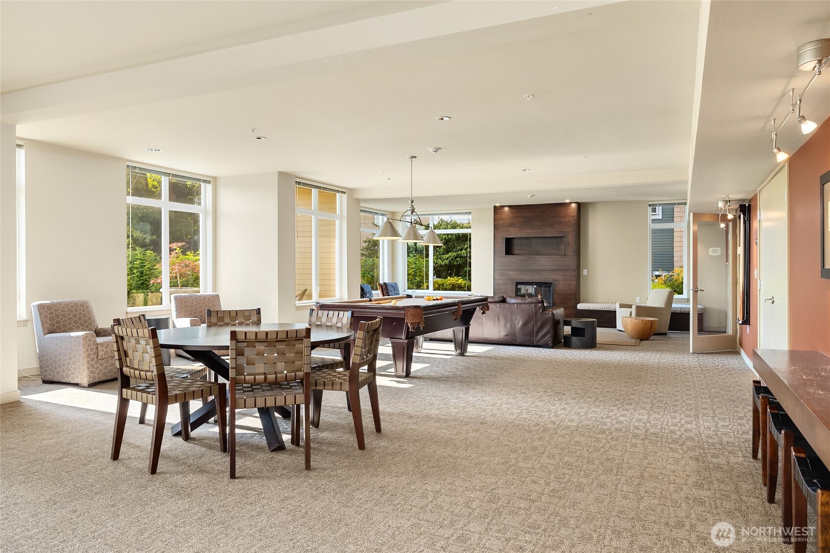 125 Ferncliff Avenue NE Unit: E242