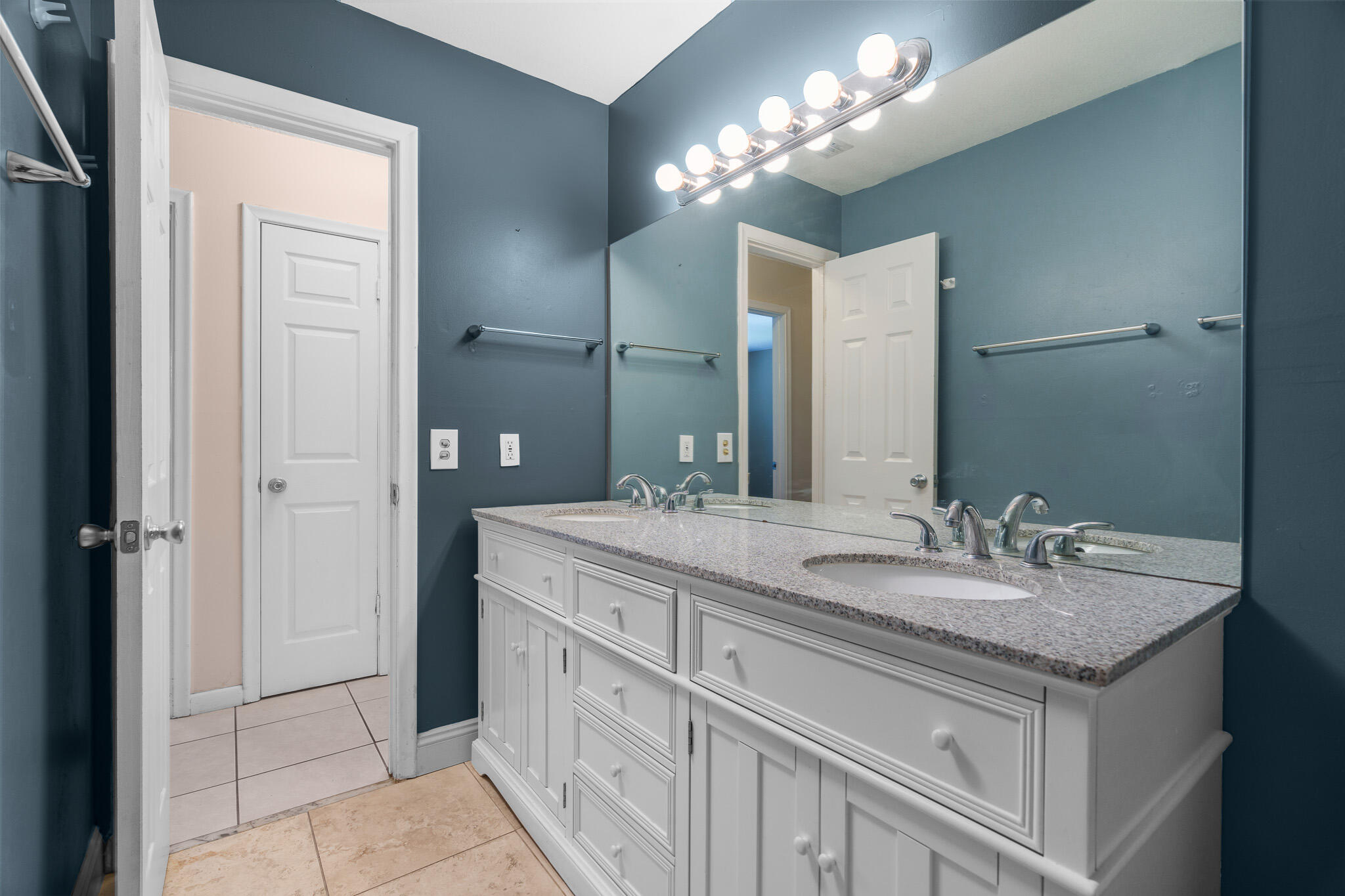 11271 NW 35th Street