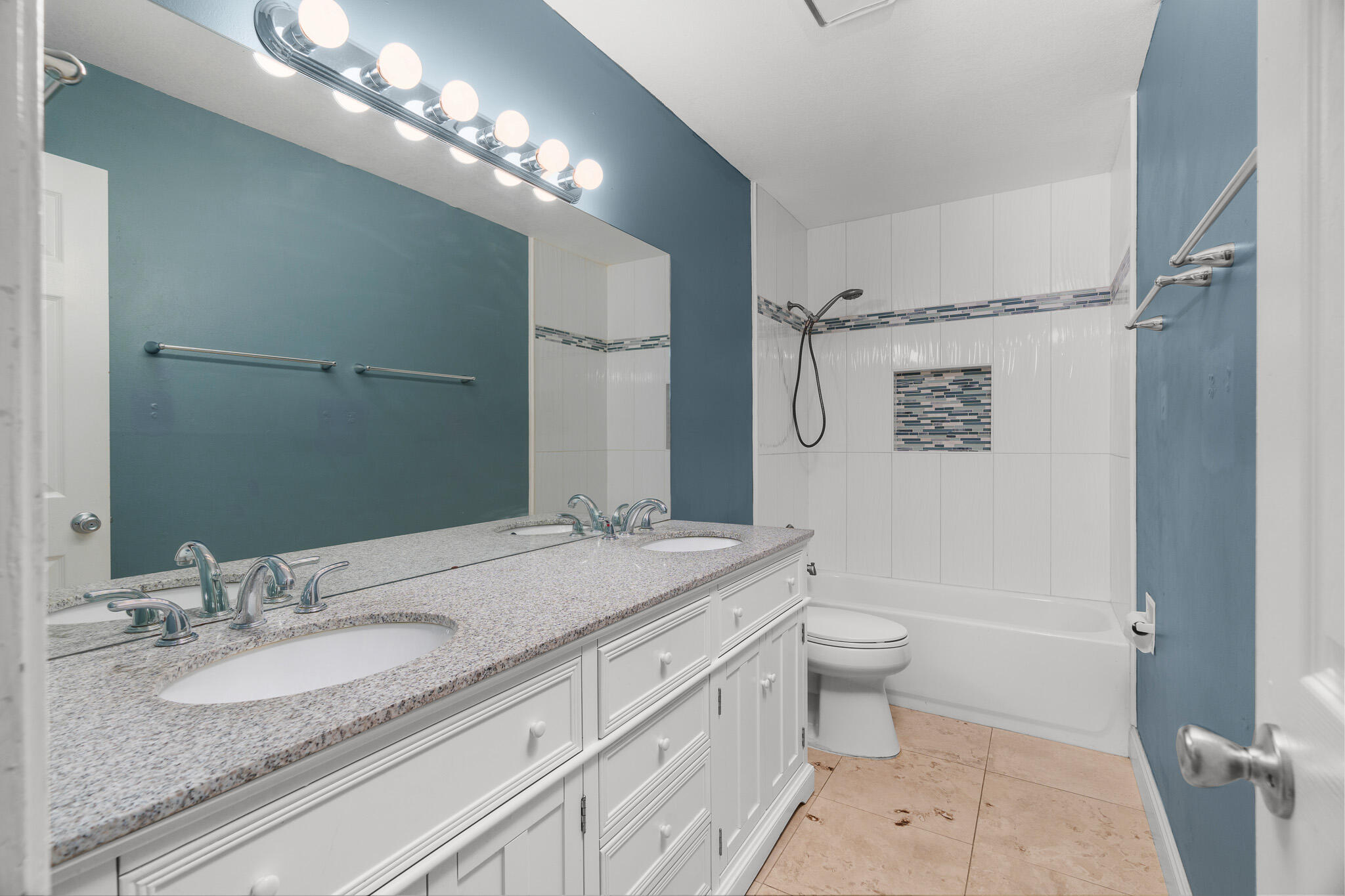 11271 NW 35th Street