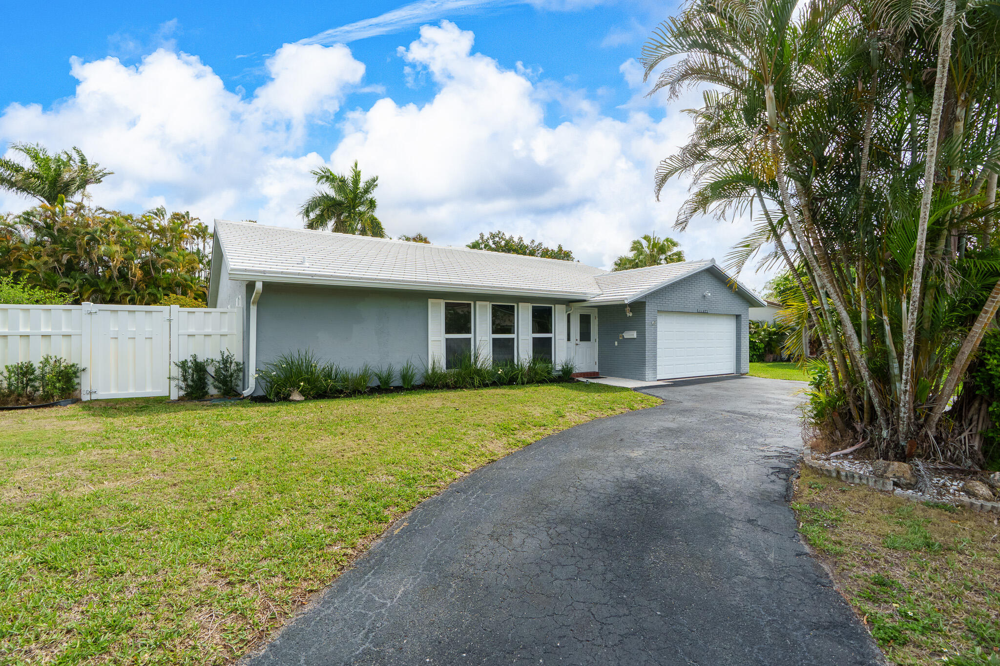11271 NW 35th Street