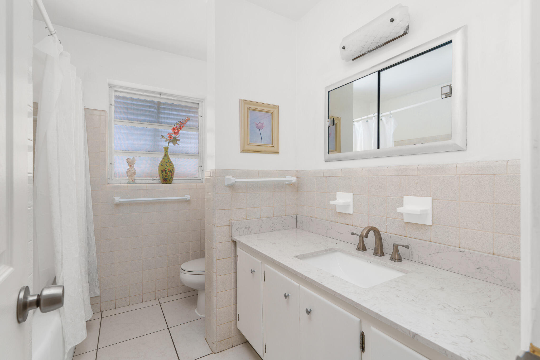 1601 NE 48TH Court
