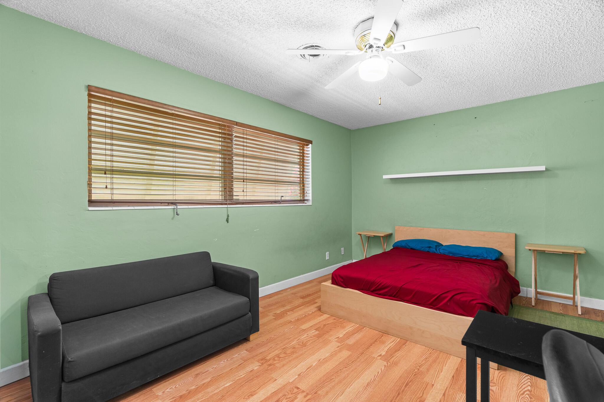 1601 NE 48TH Court