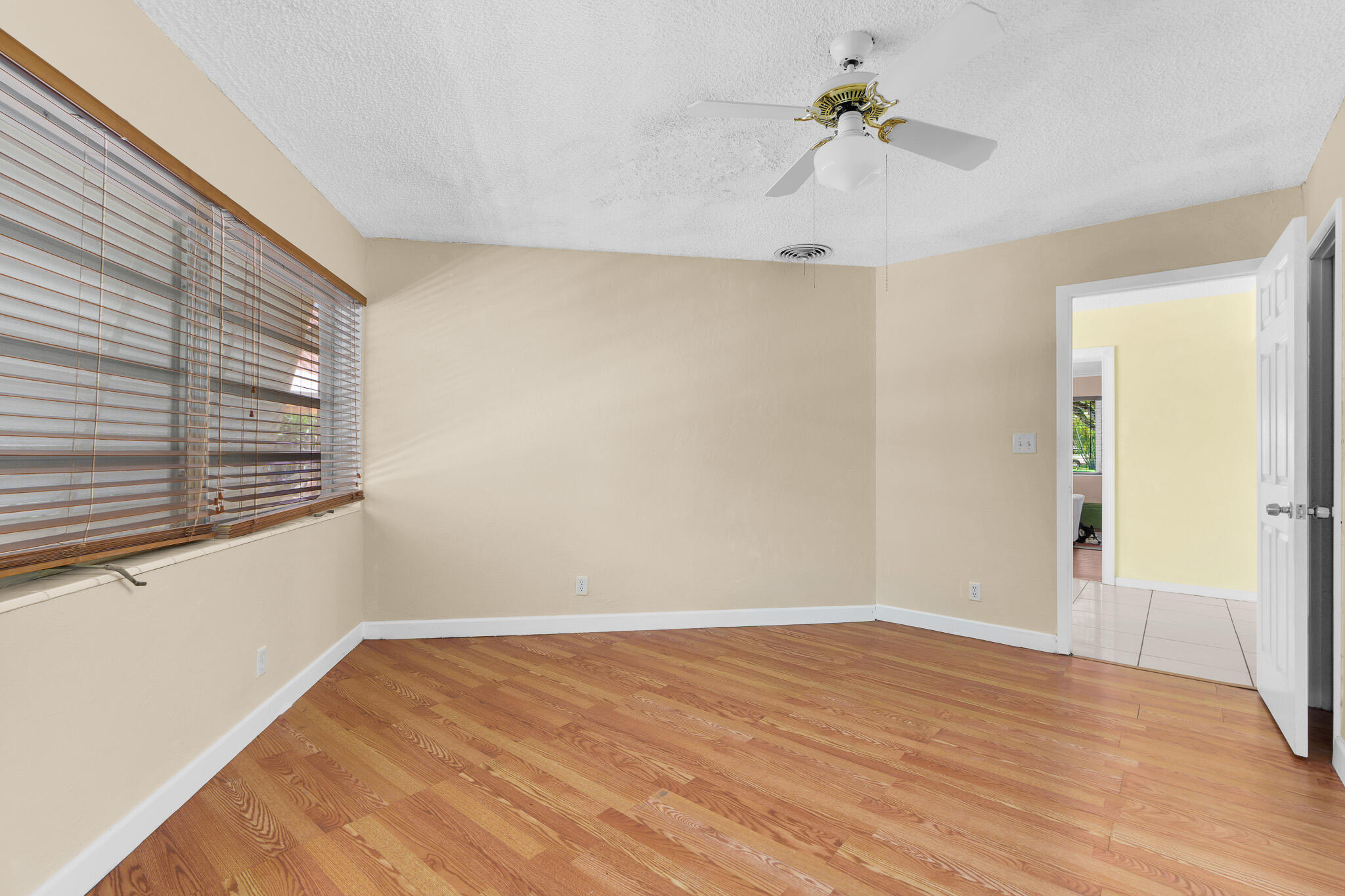 1601 NE 48TH Court