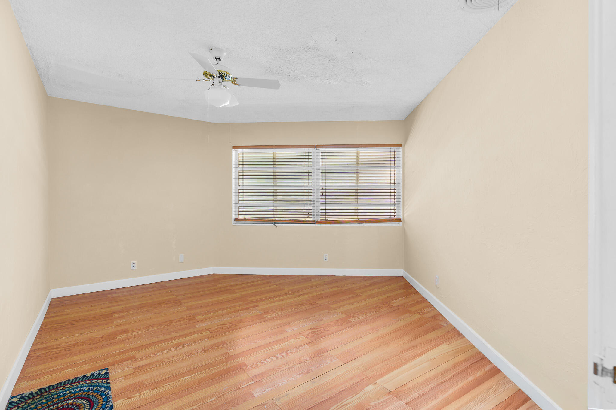 1601 NE 48TH Court