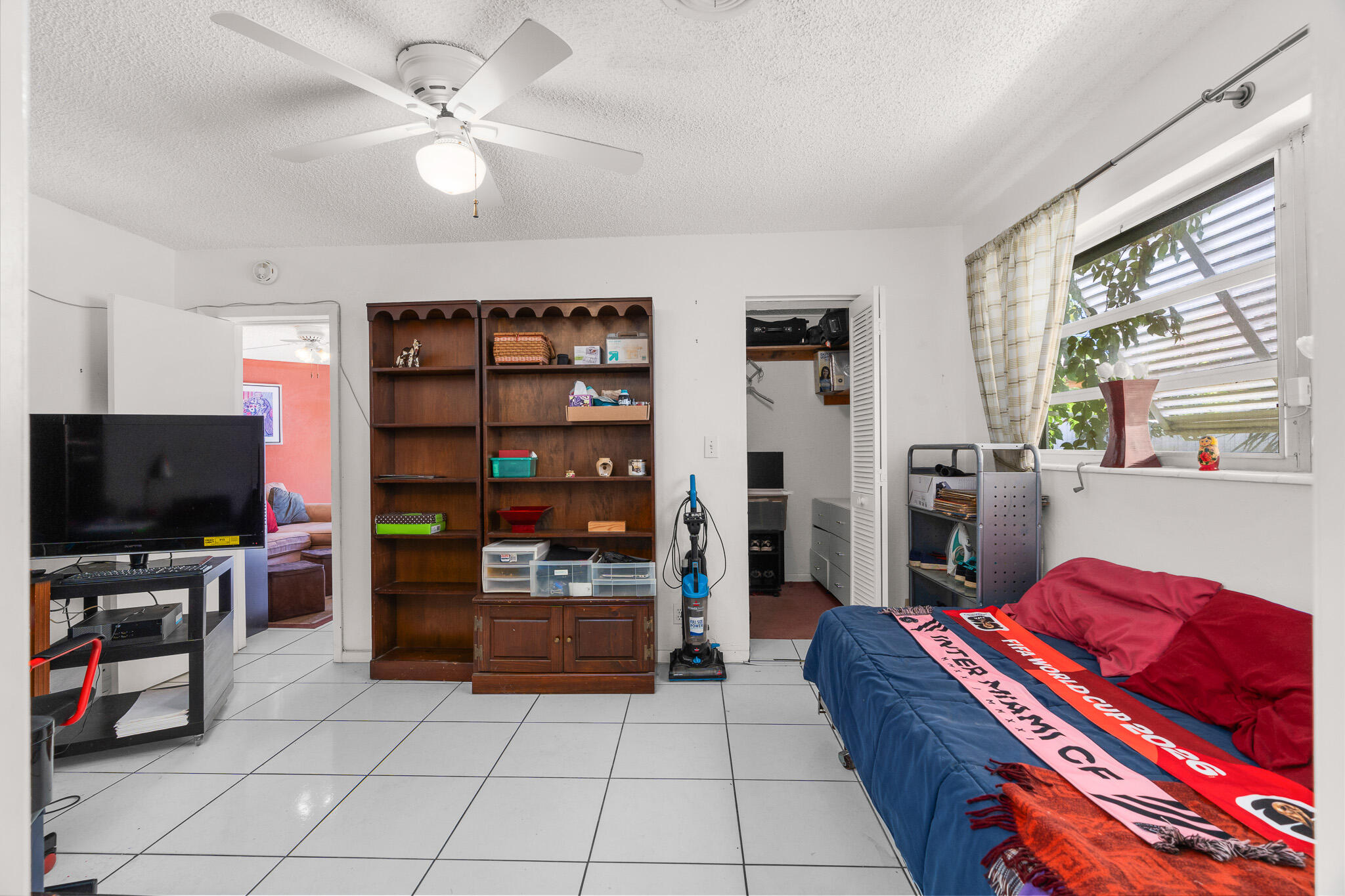 1601 NE 48TH Court