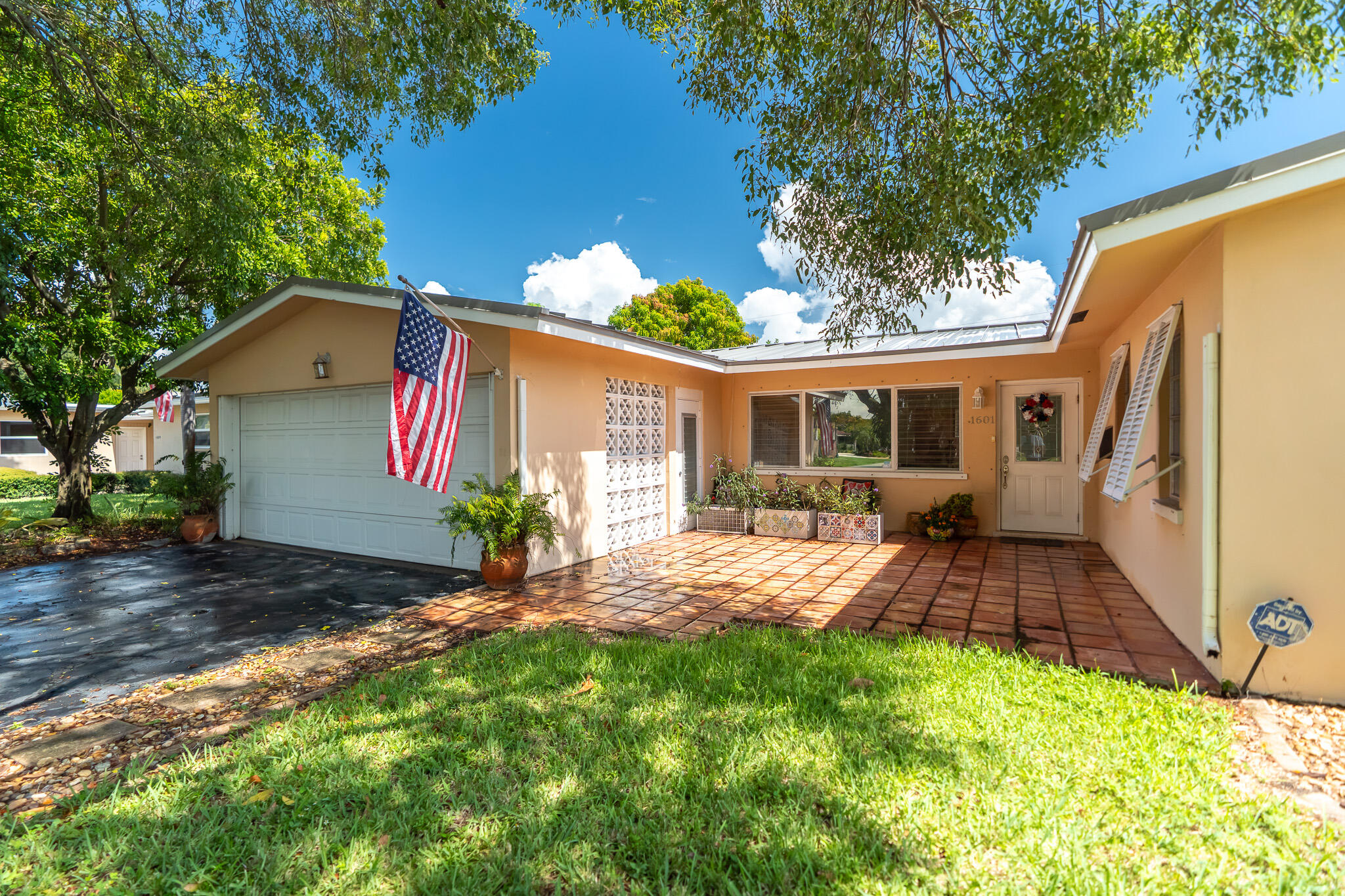 1601 NE 48th Court Oakland Park Fl Us 33334 B26059166