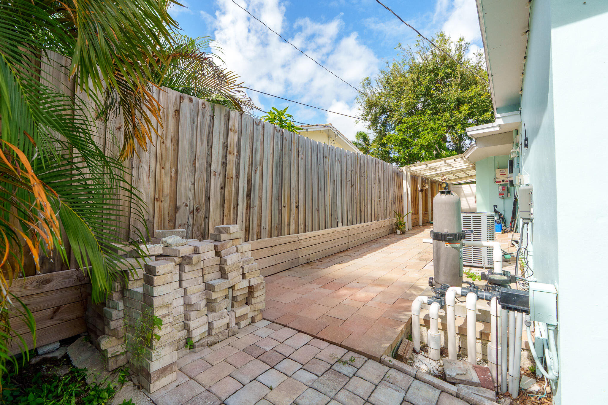 2396 SE 6TH Street