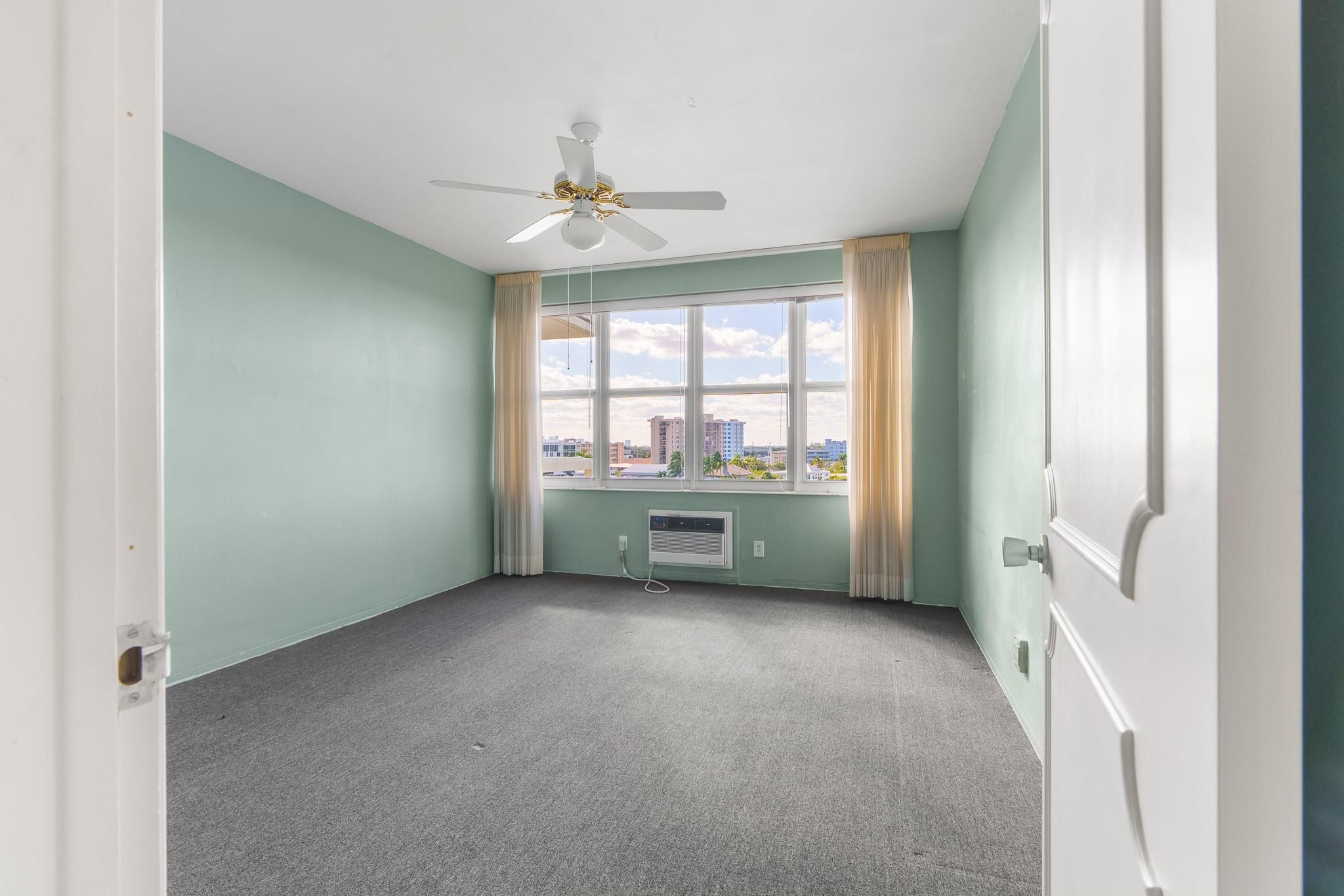 3200 NE 36th St 607