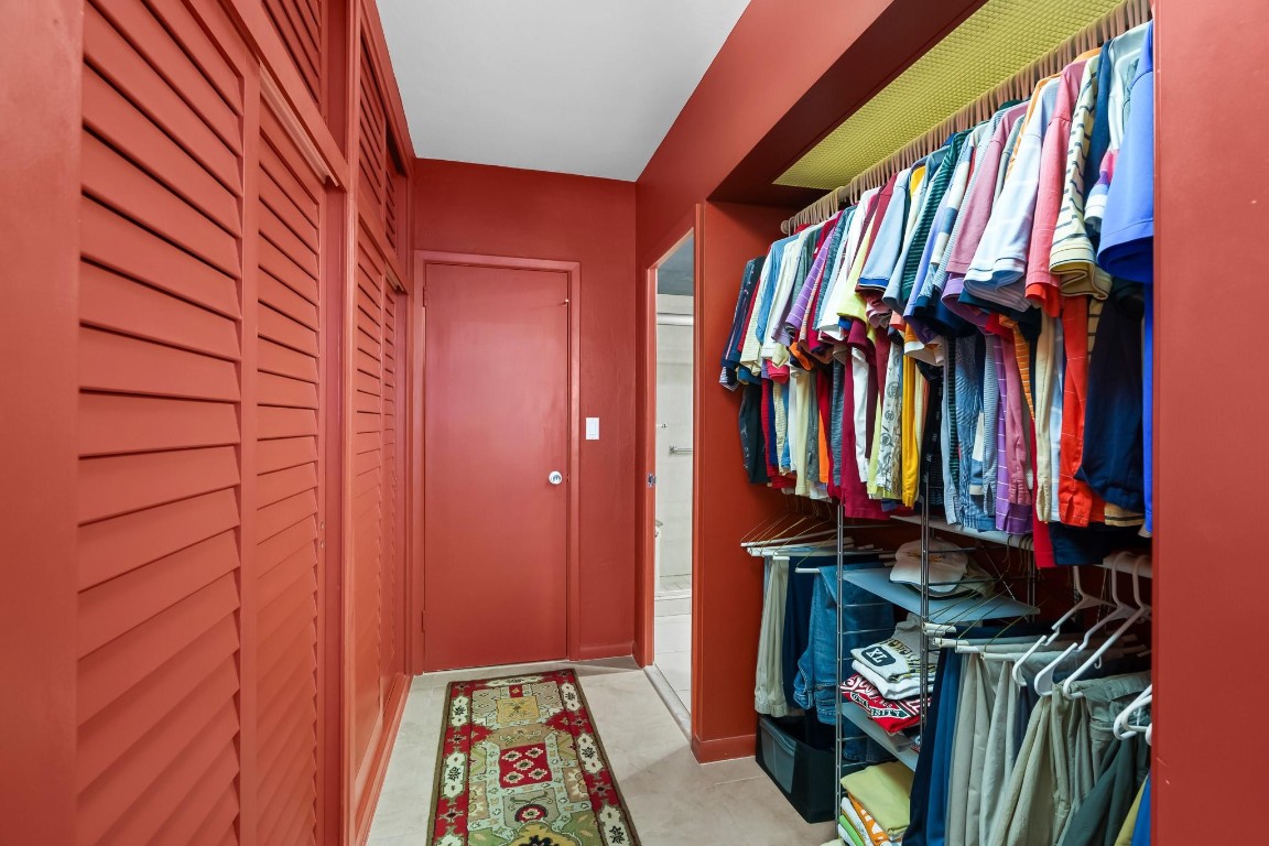 3233 NE 34th St 1609