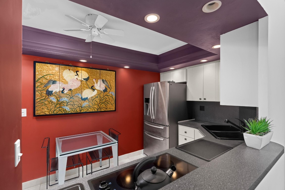 3233 NE 34th St 1609